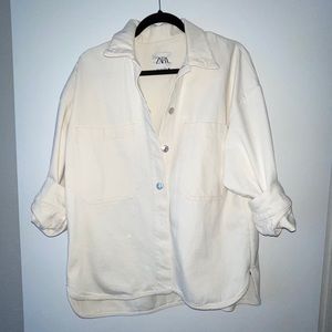 Oversized cream jacket from Zara. Great with a pair of lulus and a sports bra!